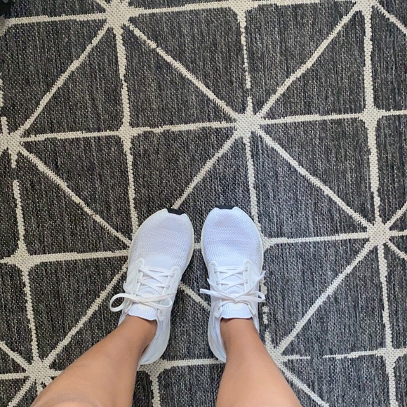 Women’s Adidas Ultra Boost 20 white - Picture 4 of 4